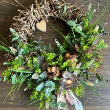 Wianek wiosenny na drzwi  hand made