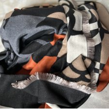 Efektowny mięsisty szal CASHMERE FEELING ITALY DESIGN