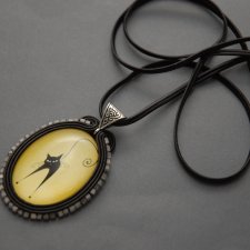 wisiorek sutasz z kotem