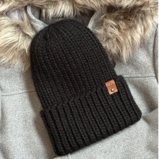 Gruba wełniana czapka oversize z bardzo szerokim wywinięciem - czarna