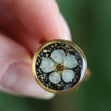 Pierścionek Biały kwiat