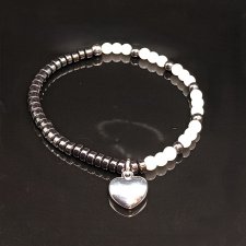 Damska bransoletka z serduszkiem