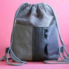 Szary patchworkowy workoplecak z kieszeniami