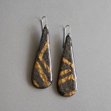 Długie nowoczesne kolczyki