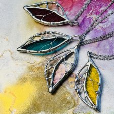 Naszyjnik z zawieszką na łańcuszku "Listek" Witraż w stylu Tiffany