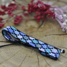 Bransoletka z koralików tkana na krośnie