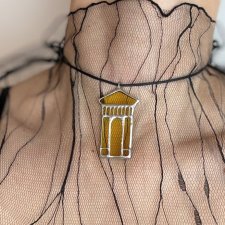 Naszyjnik z architektoniczną zawieszką . wisiorek Technika Tiffany'ego