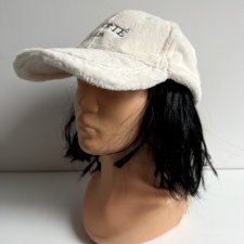 Czapka z daszkiem futerko