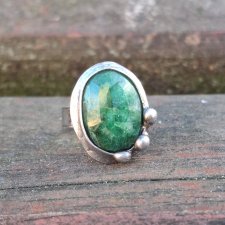 Szmaragd - pierścionek regulowany