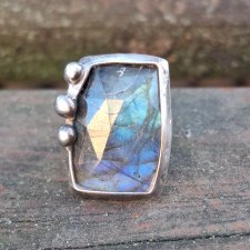 Fasetek - pierścionek regulowany