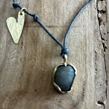 Kamień ziemi naszyjnik