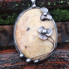 Kwiaty na agacie - wisiorek