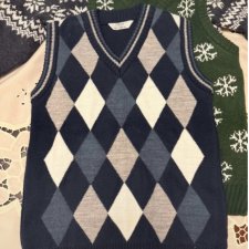 Zestaw swetrów dla chłopca 128-130