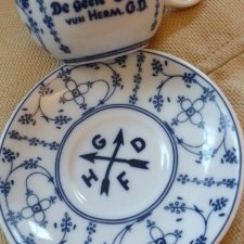 Filiżanki ze spodkami – Schoenauern Porzellan Isenflur