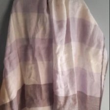 Humanoid len bardzo dzuży szal