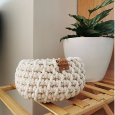 Mały pleciony koszyk