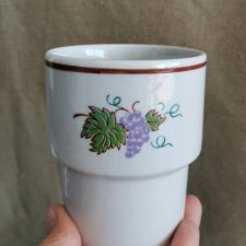 Kubek barowy w winogrona, klasyk PRL