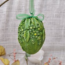 Pisanka dekoracyjna Wiosenna Łąka – zielona zawieszka z motywem kwiatowym 3D