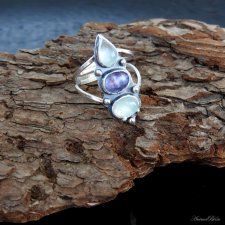 Pierścionek srebrny z tanzanitem i akwamarynami