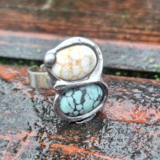 Biel z błękitem - pierścionek regulowany