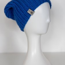 Ręcznie robiona niebieska chabrowa czapka beanie smerfetka Drops Snow rękodzieło handmade