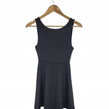 H&M elastyczny materiał sukienka czarna 34 XS