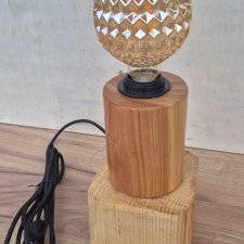 Lampa nocna/stołowa drewniana