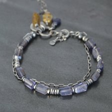 Bransoletka z iolitu z zawieszkami ze szkła antycznego i cytrynu