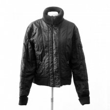 CZARNA  KURTKA VILA  LEKKO OCIEPLANA