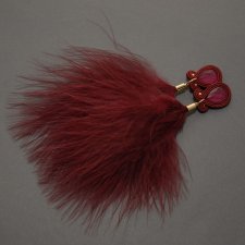 bordowe kolczyki sutasz z piórami