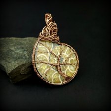 Wisior z amonitem drzewo życia