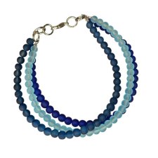 Bransoletka z koralików w odcieniach błękitu w221