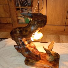 Drewniana lampa ozdobna handmade