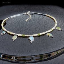 Naszyjnik srebrny z opalem etiopskim oliwinem i hematytem