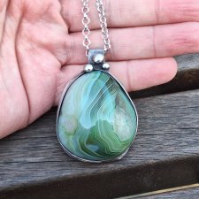 Zielony stwór - wisiorek