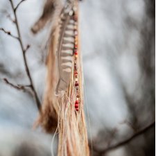 Leć gdzie chcesz IV- kolczyki z piorami i kryształami