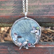 Ptak w ogródku - wisiorek