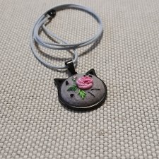 Ręcznie haftowany wisior  DLA JÓZEFINY  stal szlachetna