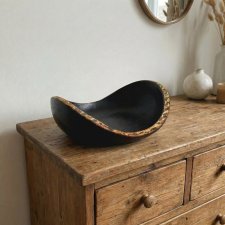 Ręcznie toczona misa z orzecha "Cień i Blask" – unikat