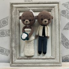 Młoda para misie w białej ramce ręcznie robione prezent ślubny obraz