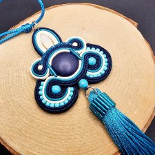 Granatowo-turkusowy wisior sutasz z chwostem