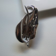 BROSZKA LILIA STAL NIERDZEWNA