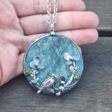 Ptak w ogródku - wisiorek