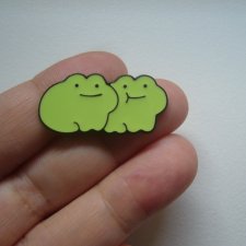 METALOWA EMALIOWANA PIN PRZYPINKA UROCZE ŻABKI