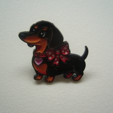 METALOWA EMALIOWANA PIN PRZYPINKA BROSZKA PIES PIESEK JAMNIK