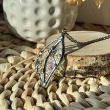 Witrażowy wisiorek na łańcuszku "Listek" Rainbow Prezent dla niej