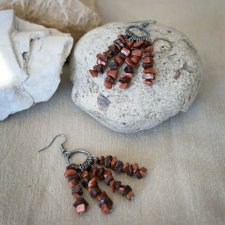 Długie optymistyczne kolczyki z piaskiem pustyni