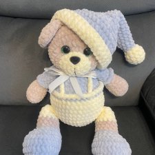 Miś pluszowy w czapce