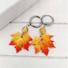 Kolczyki jesienne z czerwono-żółtymi liśćmi klonu, esienna biżuteria