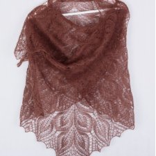 Chusta w liście - kolor orzechowy brąz